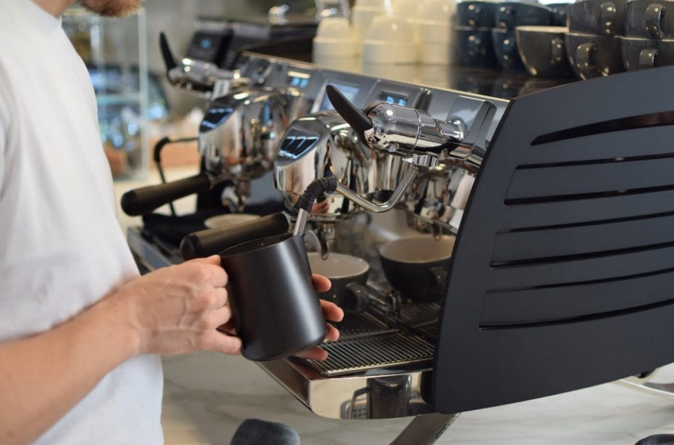 Things to Consider Before Purchasing Commercial Espresso Machines for Your Cafe