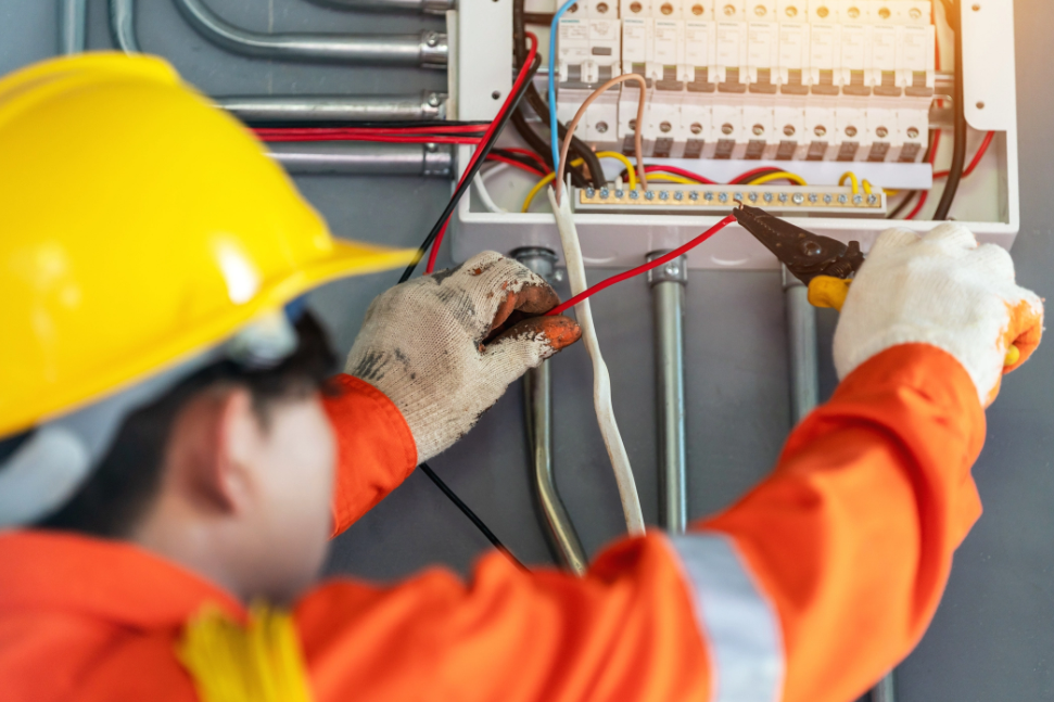 Things To Consider When Hiring An Industrial Electrician