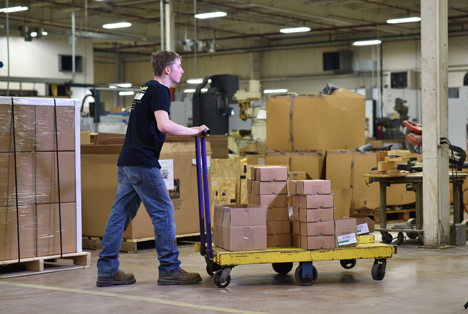 Top Manual Handling Solutions for Heavy Lifting in the Workplace