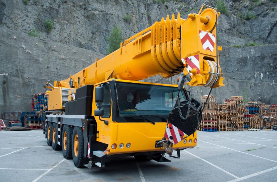 Lift Various Loads With Portable Crane Hire
