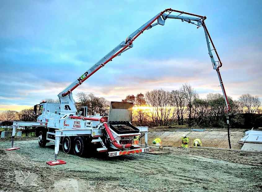 Concrete Pump for Sale: How to Choose the Right One for Your Business